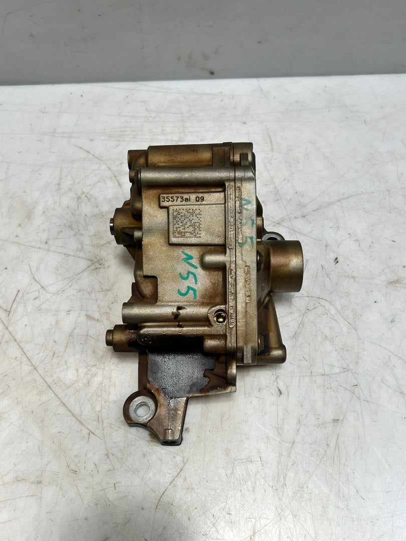2008-2012 BMW 135i 335i 535i X3 X5 X6 N55B30A 3.0P Engine Oil Pump 7573747 OEM