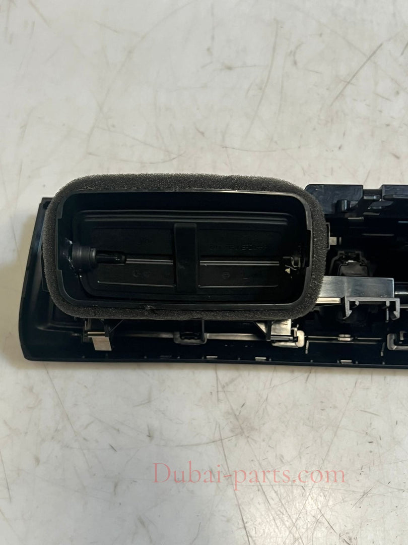 BMW 1 2 Series F20 F21 F22 F23 F2X Dashboard Center Air Vent 9205357 OEM