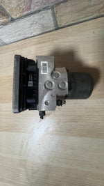 Load image into Gallery viewer, 2016-2019 BMW G11 G12 740i Abs Hydraulic Control Unit 6882933 OEM
