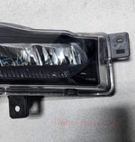 Bild in die Galerieansicht laden, 2019-2021 BMW X3 Front Right Fog Light 9492772 X3 G01 OEM