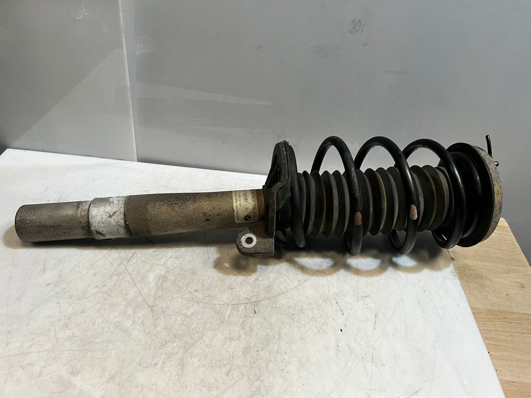 2002-05 BMW 7 Series E65 E66 745i Front Shock Absorber With Coil Spring 6758881 