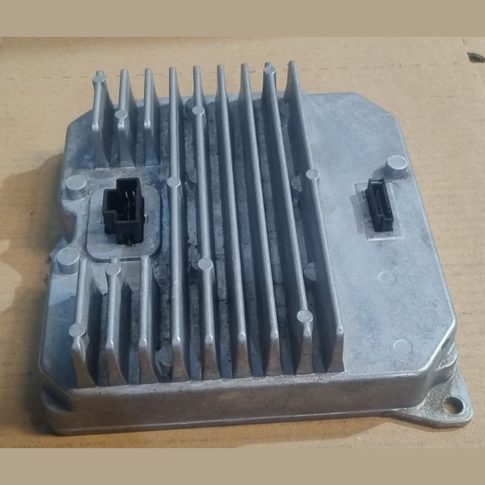 BMW X5 X6 F15 F16 F85 F86 VOLTAGE CONVERTER CONTROL MODULE - 9329336