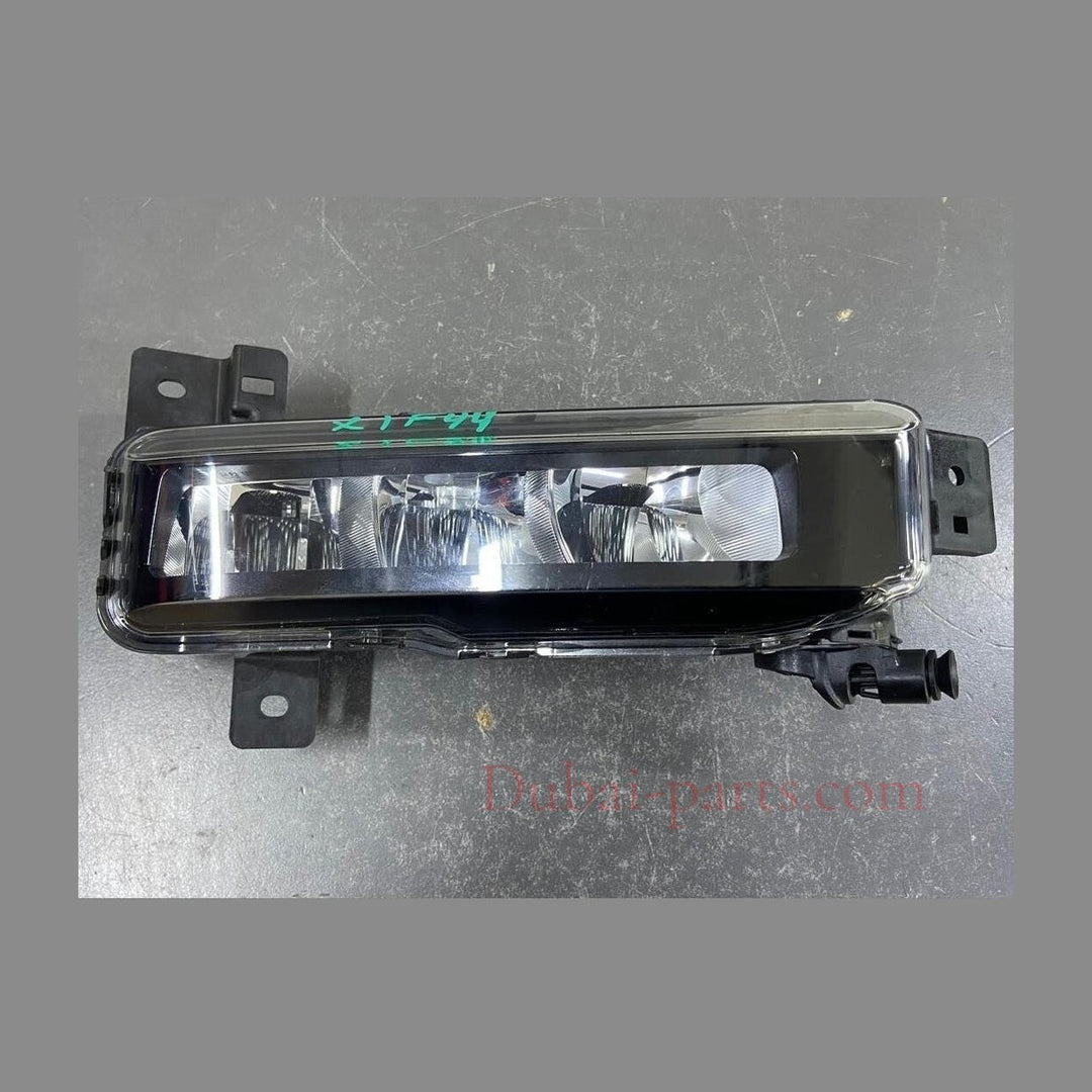 OEM BMW 2 3 5 SERIES X1 F44 G20 G30 FRONT RIGHT FOG LIGHT GENUINE 7433788