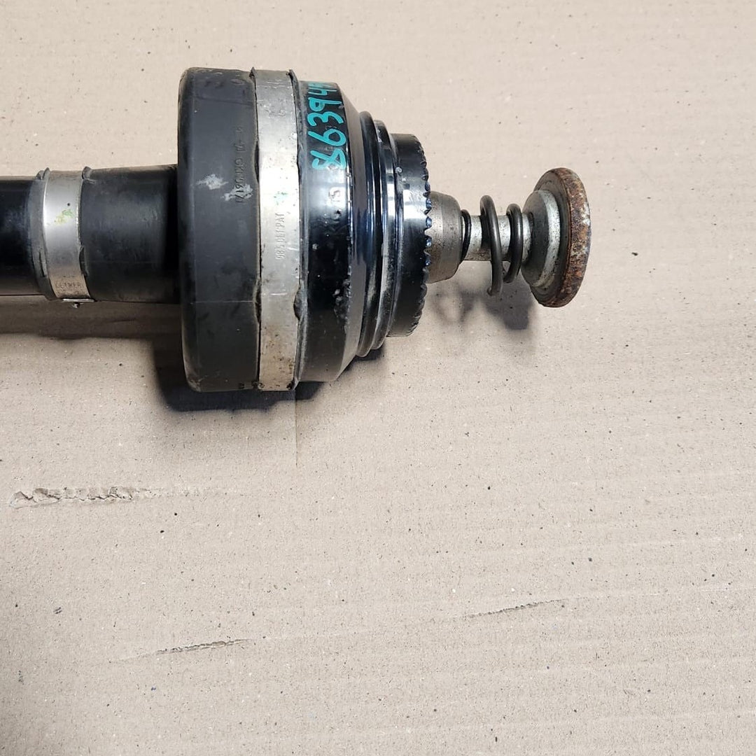 2016-2019 BMW 750i M760i G11 G12 xDrive Rear Right Drive Shaft 8639454 OEM
