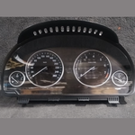 Bild in die Galerieansicht laden, BMW F10 F11 F25 X3 E-SERIES INSTRUMENT CLUSTER (KM/H) P/N 9291408-01