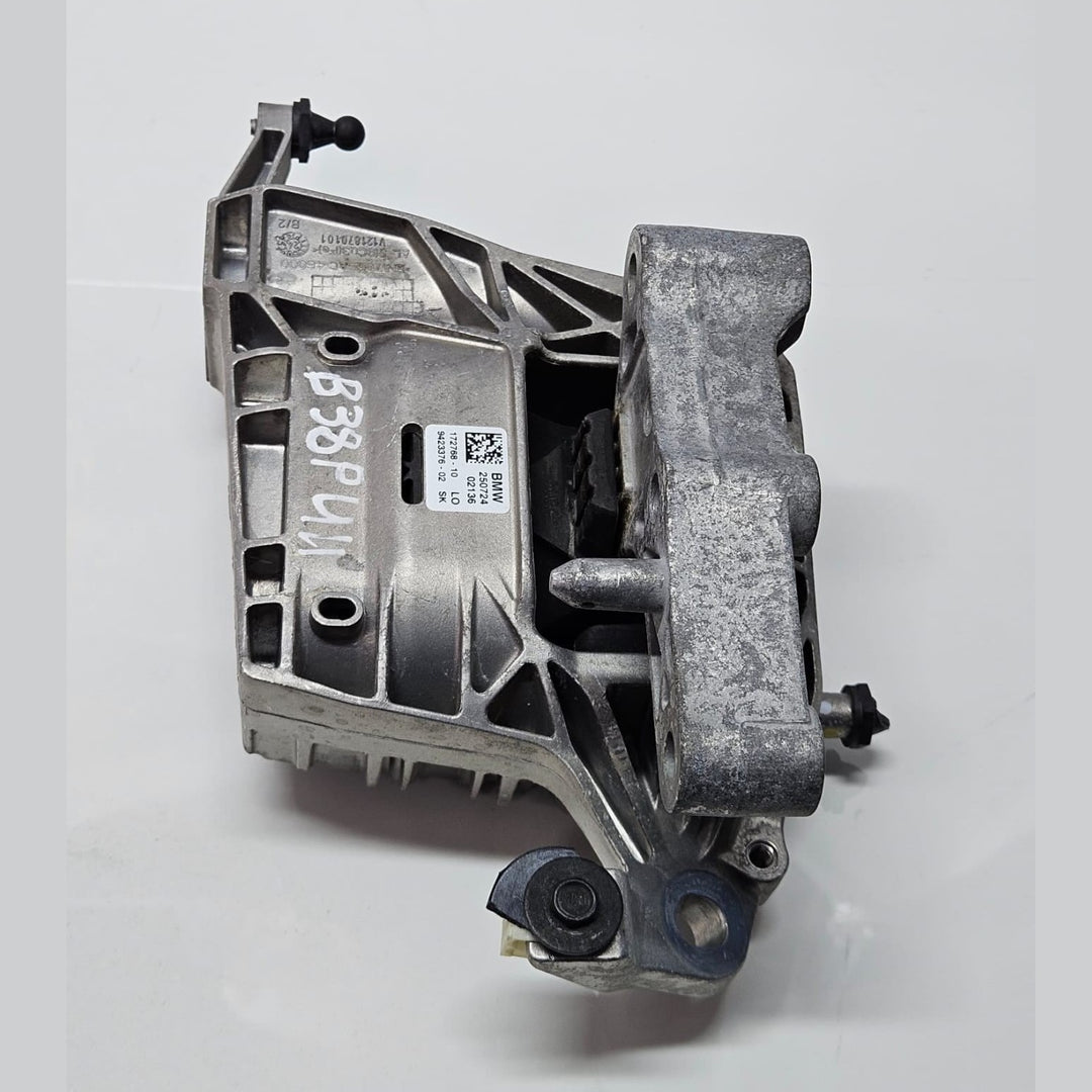 9423376-2024 BMW X1 U11 B38N Engine Mount Right Side OEM