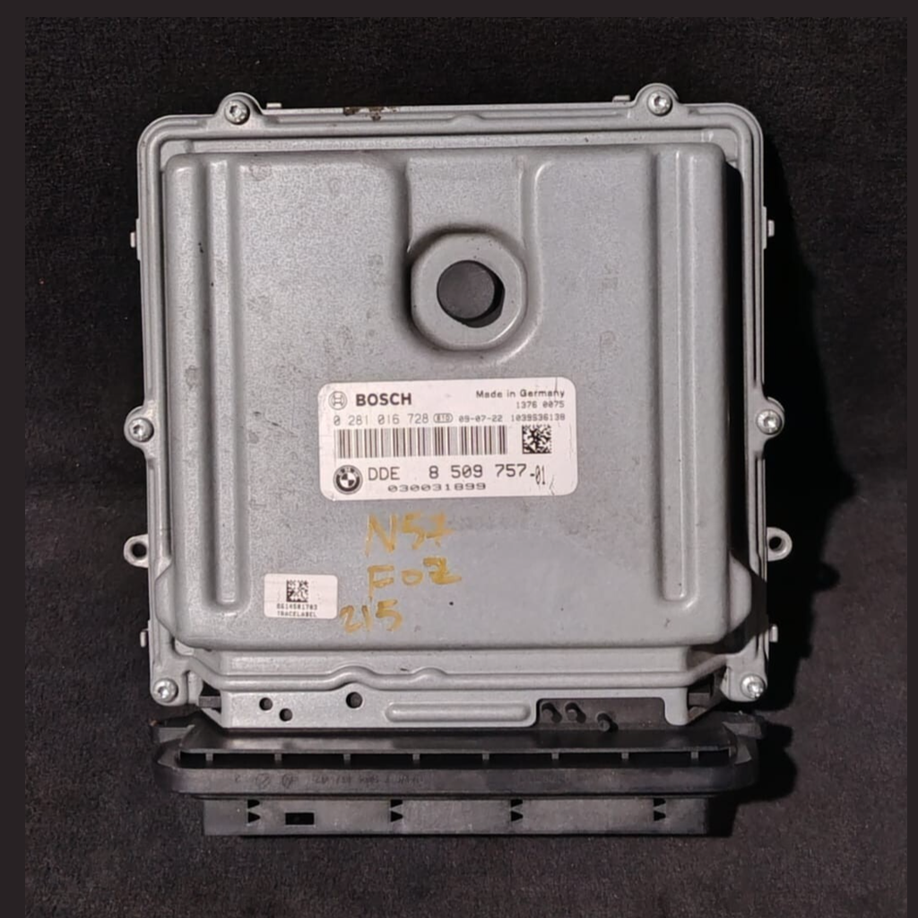 BMW 5 7 SERIES F01 F02 F10 F07 N57 D30A ENGINE CONTROL AUTOMATIC - DDE  8509757