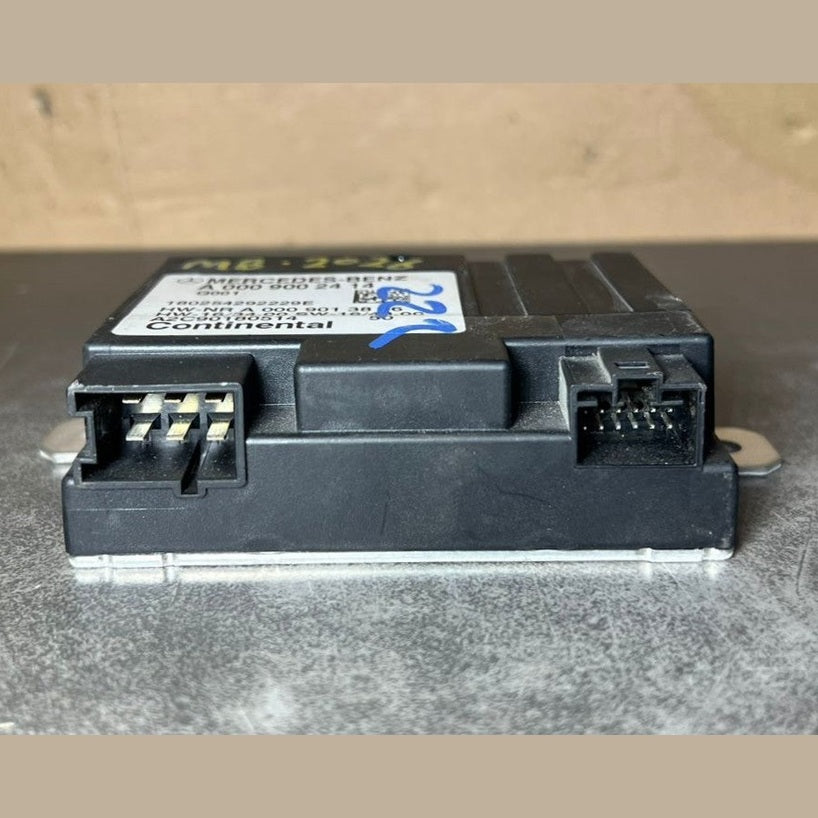 2015-2020 Mercedes S-Class W222 W205 Fuel Pump Control Module A000 9002414 OEM