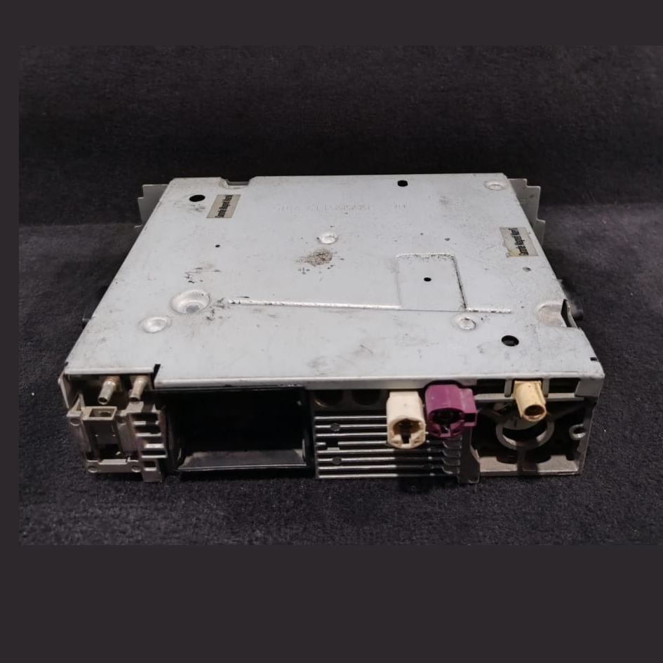 BMW 1 2 3 4 SERIES F2X F3X STEREO RECEIVER MULTMEDIA PLAYER HEAD UNIT - 9139913