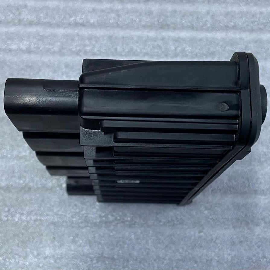 OEM BMW 2 3 4 5 X SERIES G21 G80 G30 Integrated Control Supply Module 8638552
