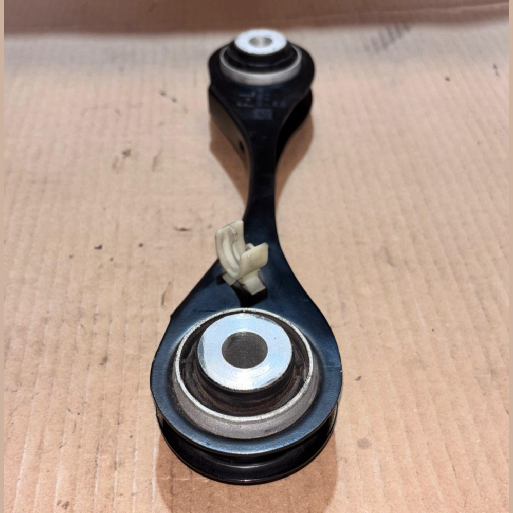 BMW X3 G01 X4 G02 X3M F97 X4M F98 SUSPENSION LINK ARM  RUBBER MOUNT LEFT 6871005