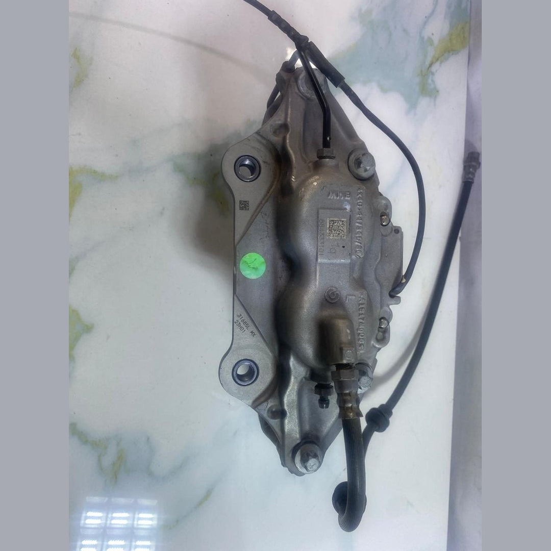 Front Brake Caliper Left, Part Number 8843331 BMW X5 G05 LCI 40I 2024