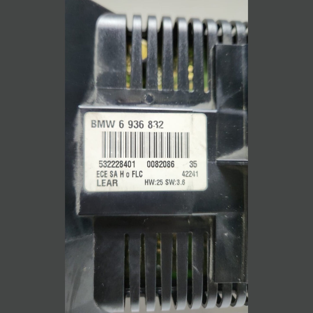 1997-2001 BMW 323i Headlight Control Module 6936832 E46 E39 and E53