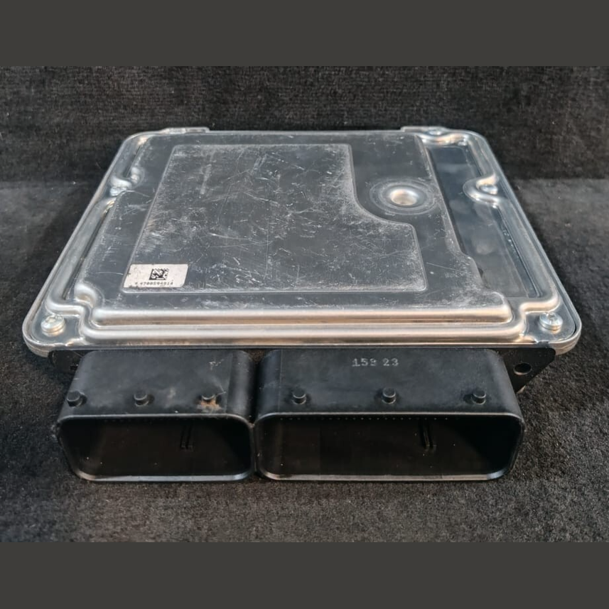 BMW 3 F30 F35 F31 ENGINE CONTROL UNIT/MODULE ECU ONLY OEM - 8470176