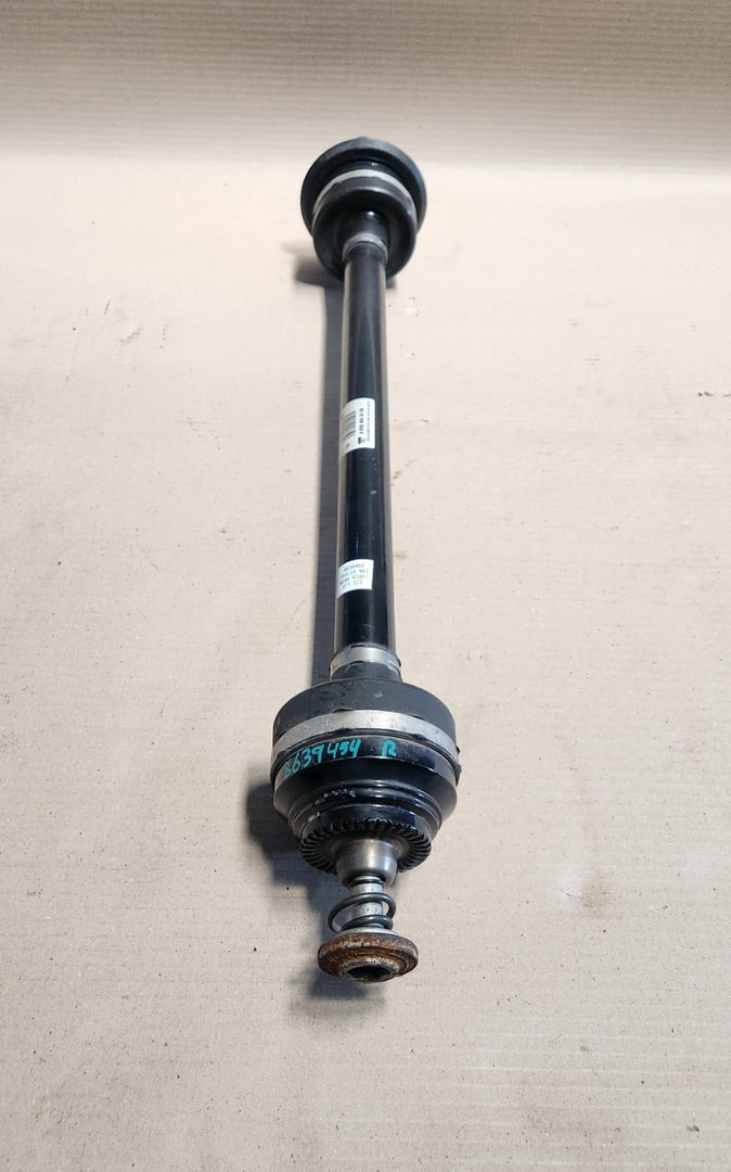 2016-2019 BMW 750i M760i G11 G12 xDrive Rear Right Drive Shaft 8639454 OEM