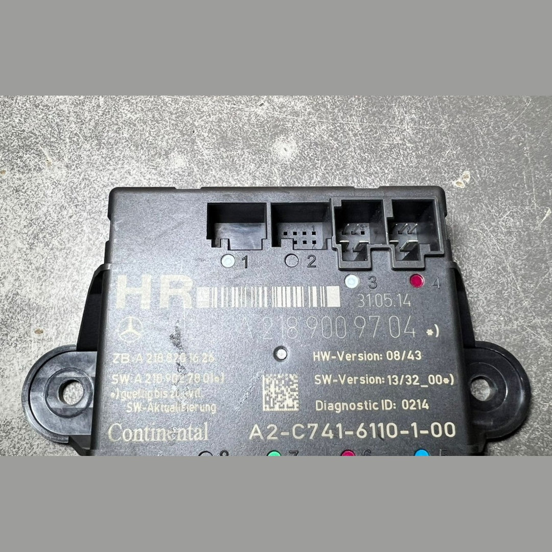 Mercedes-Benz W212 W218 Rear Right Side Door Control Module A218 9009704 OEM