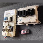 Bild in die Galerieansicht laden, BMW 1 F20 PRE LCI 118i N13B16A ENGINE CONTROL UNIT ECU KEY LOCK SET - 8610484
