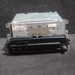 Bild in die Galerieansicht laden, BMW E82 E88 E90 E91 E92 E93 CIC NAVIGATION HEAD UNIT ECU P/N 9283431