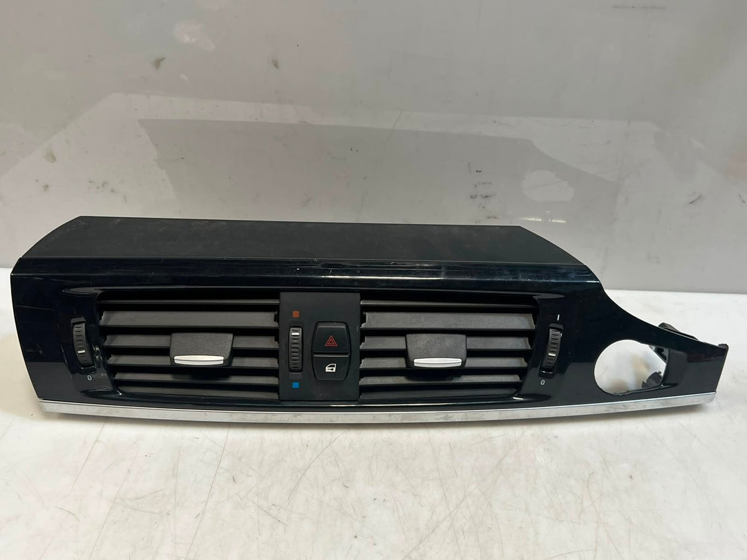 2010-2017 BMW X3 F25 CENTER Dashboard Air Vent GRILLE UNIT 9184742 OEM
