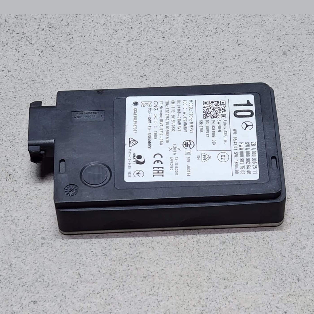 Mercedes W205 C300 Bumper Blind Spot Radar Distance Sensor Module A0009052511