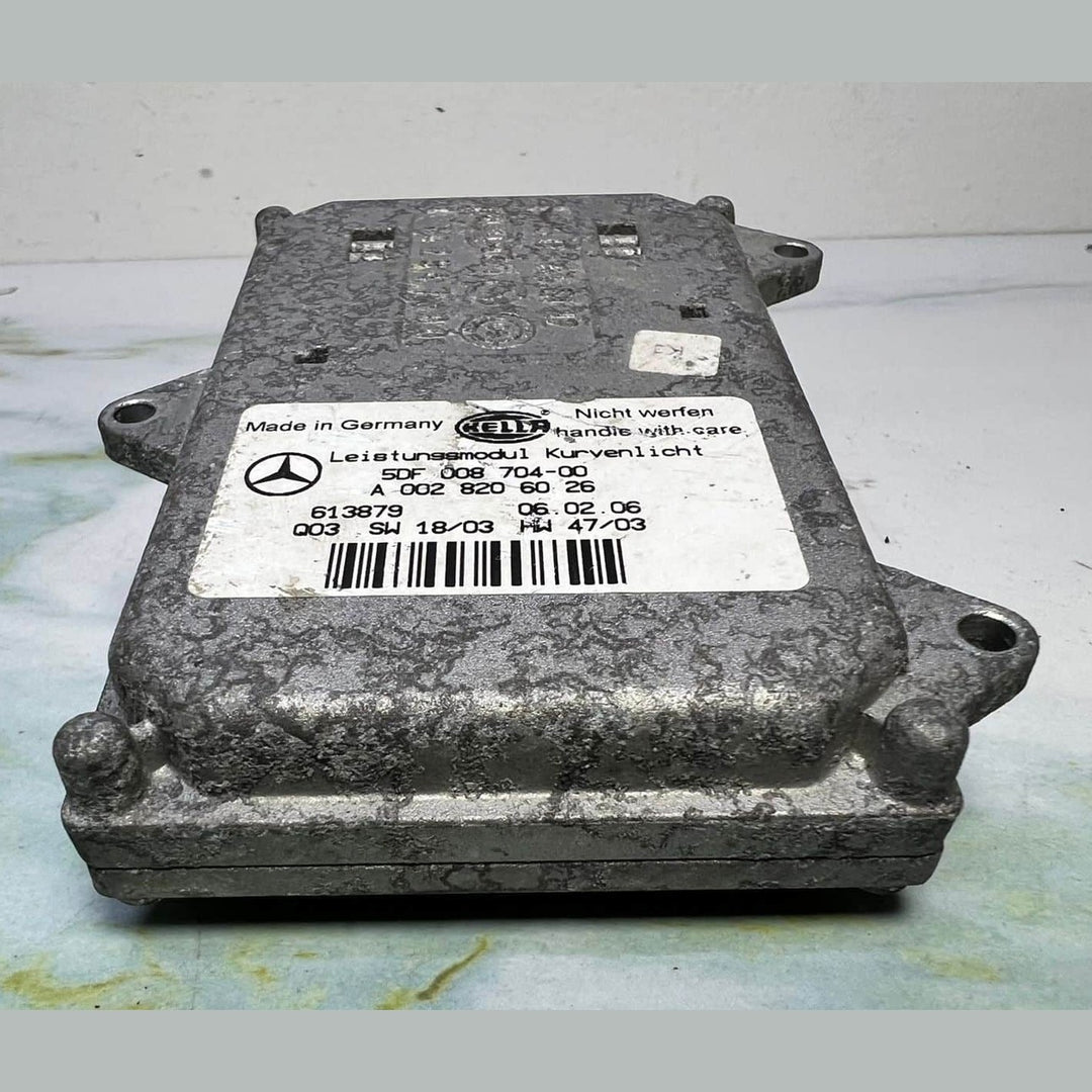 2005-2006 Mercedes Xenon Headlight Ballast Control Module A0028206026 W219 W211