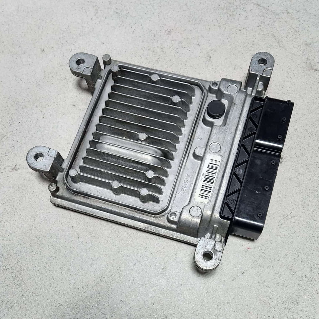 Mercedes Engine Control Unit A6519000503 W212 E220 CDI BlueTec models with OM651
