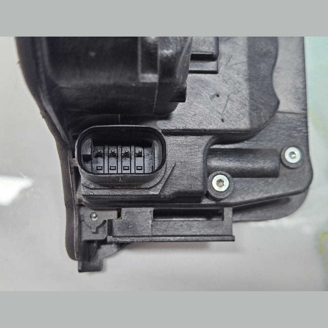 BMW X3 G01 18d X-Line 7473148 system lock rear right door lock OEM