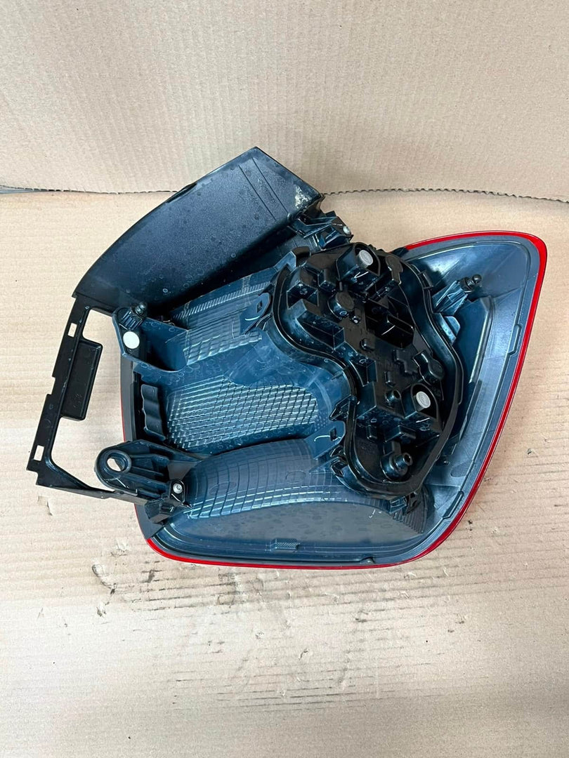 BMW 1 Series F20 Rear Left Outer Tail Light Led White Turn Indicator 7241543 OEM