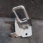 Bild in die Galerieansicht laden, BMW X3 F25 X4 F26 UPPER HOOD LOCK STRIKER SET LEFT &amp; RIGHT 7210734 &amp; 7210733