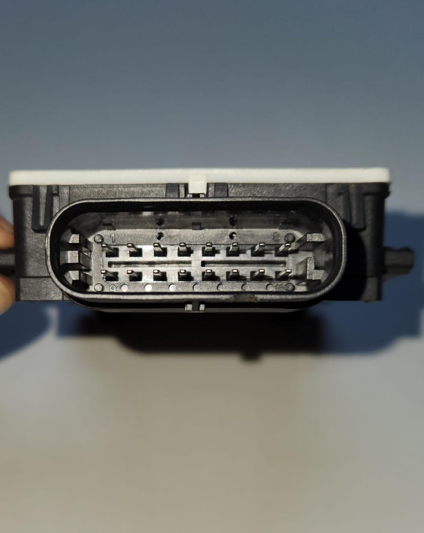 2020-2021 BMW 840i Blind Spot Radar Sensor 7915643 2, 3, 5, 6, 7 Series 