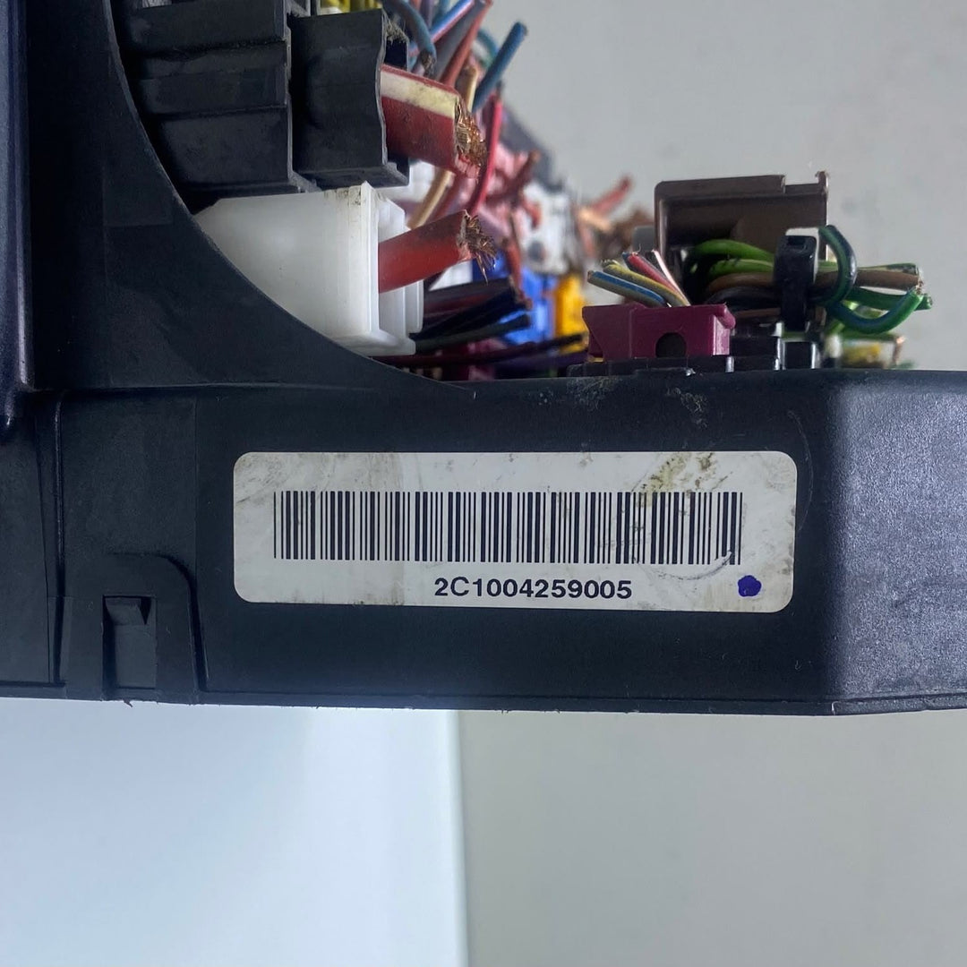 2010-2013 Mercedes-Benz C200 Front Sam Fuse Box Control Module A2129009705