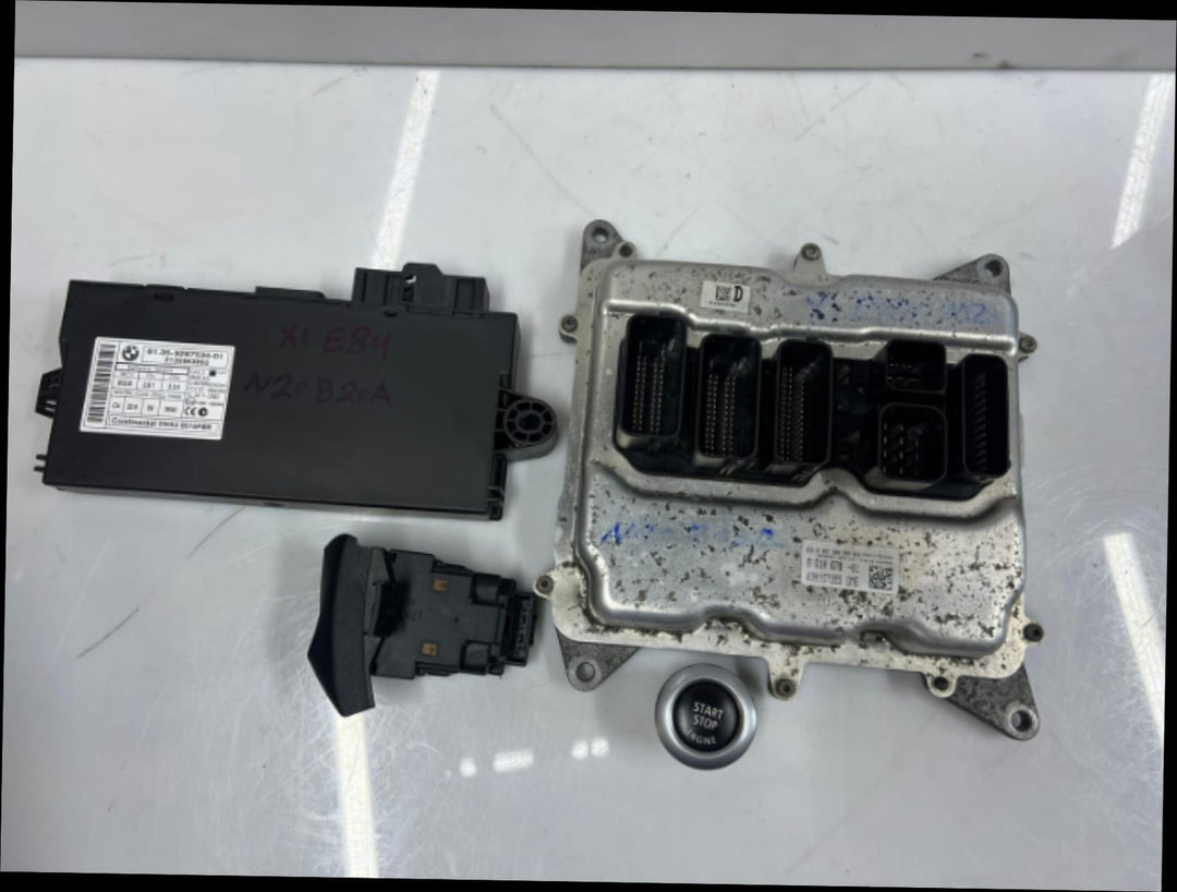 2011-2015 BMW X1 Engine Control Unit Complete Set 8610678 SET