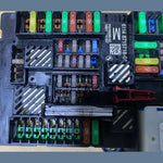 قم بتحميل الصورة إلى عارض الصور، 2018-2022 BMW 330i Fuse Box 8715718  330i G20 