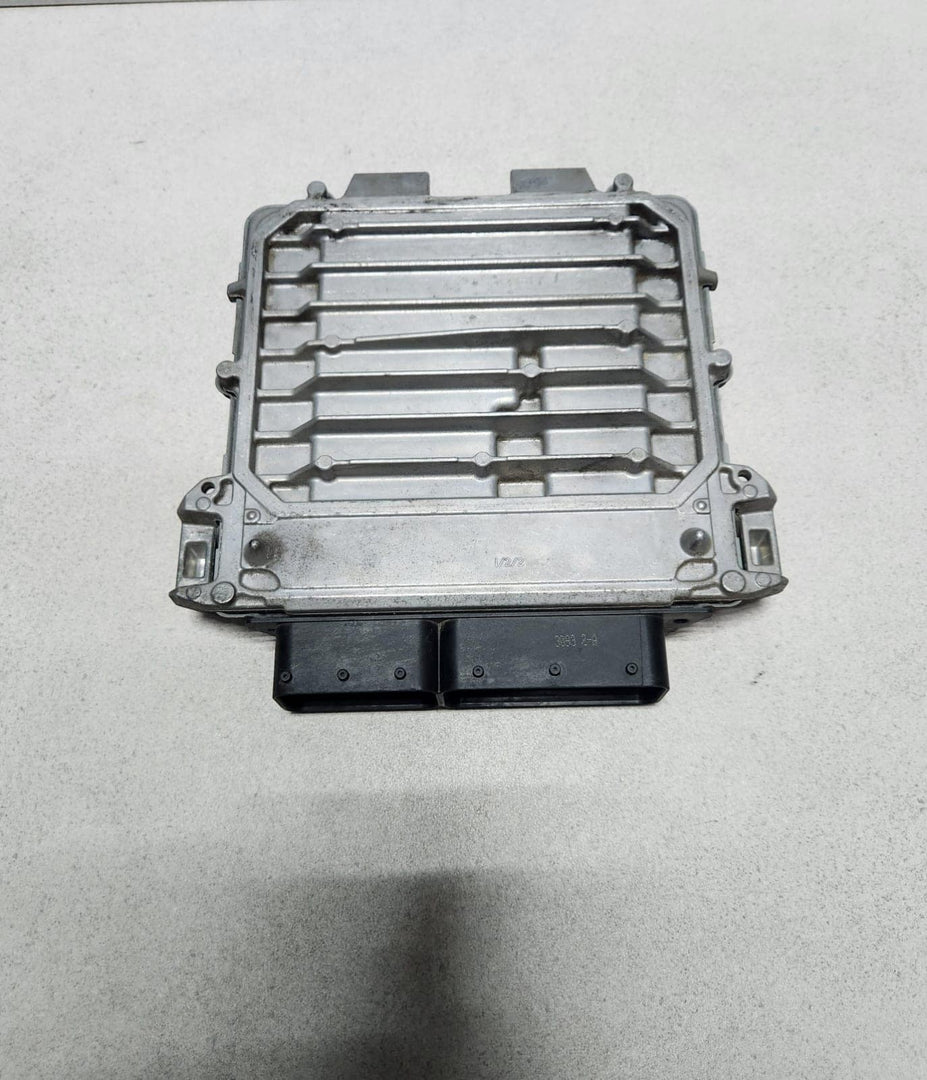2015-2020 Mercedes-Benz C300 Engine Control Unit A2749000800 C-Class W205 GLC30 