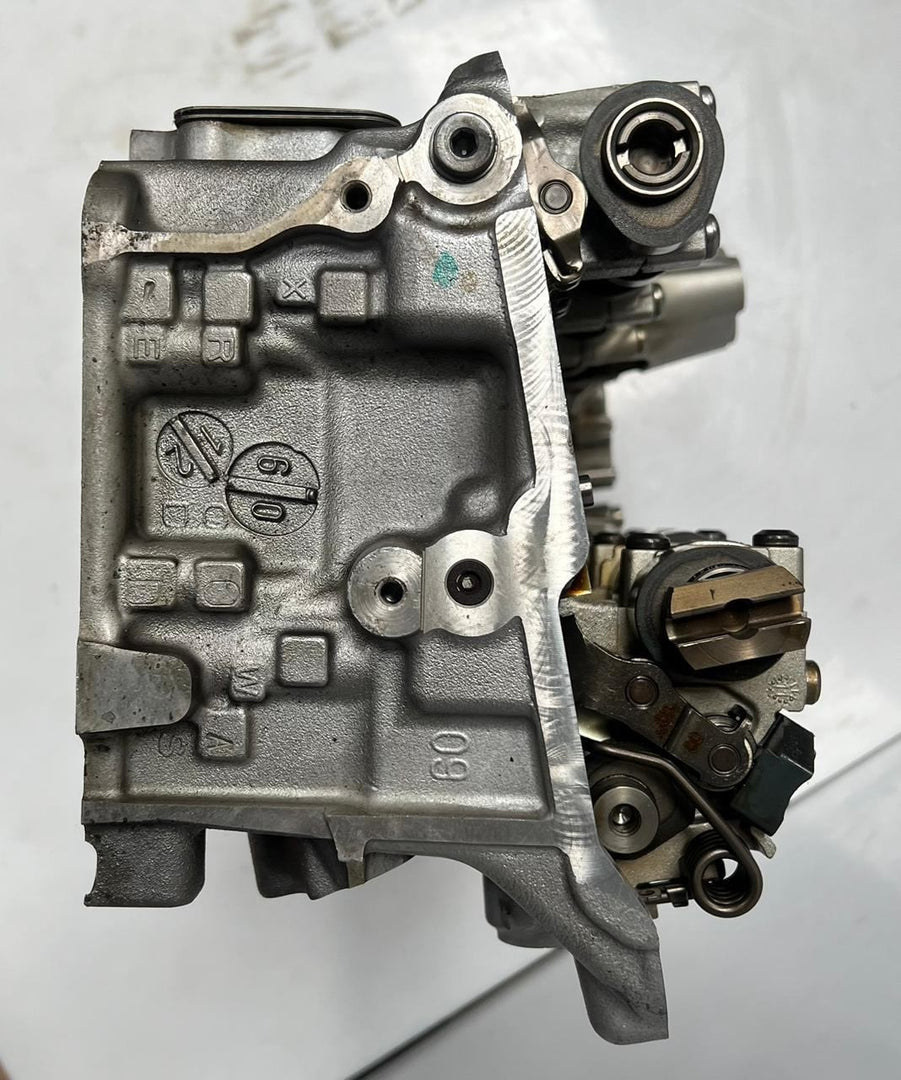 BMW Engine Cylinder Head 7845492 F06 F10 F12 F13 models with 4.4L petrol engines