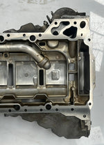 Bild in die Galerieansicht laden, BMW F10 M5 F12 F13 M6 S63N Petrol Engine Upper Oil Sump Pan. PNo-1113 7843143 9