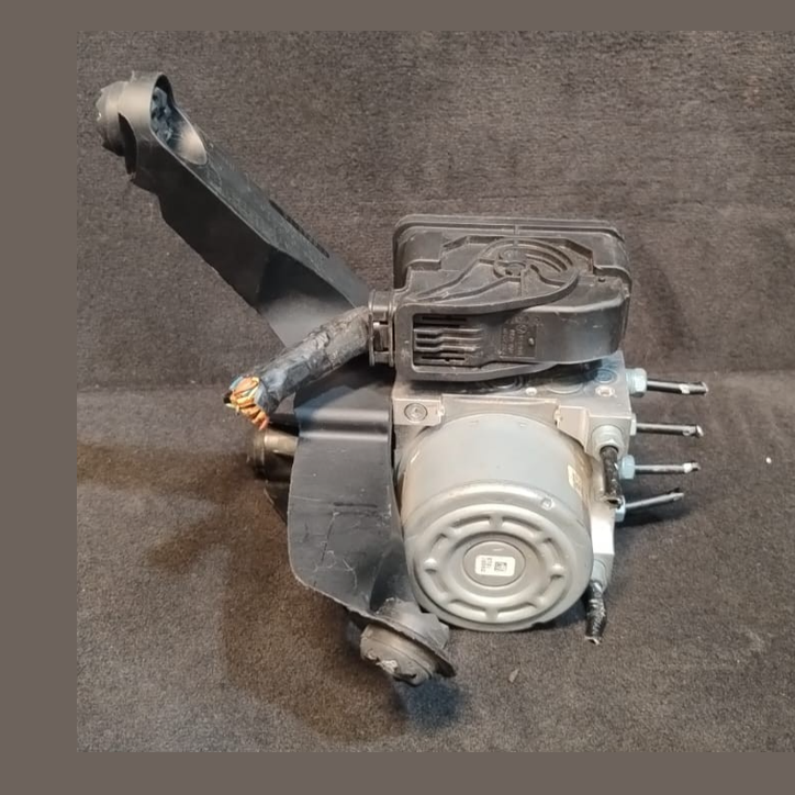 BMW 2 F46 2016 ANTI LOCK BREACKING SYSTEM  PUMP MODULE DSC MK100 -6883348