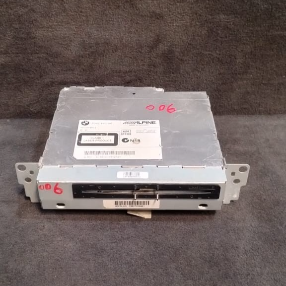 BMW F10 / F11 520D  N47D20C RADIO CD PLAYER AUDIO  TOURING AUTO - 9272006
