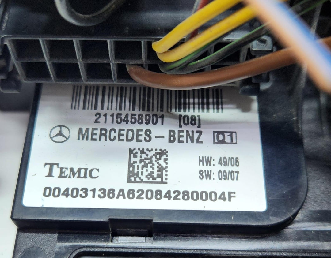 2004-2010 Mercedes-Benz CLS Fuse Relay Box SAM Module 2115458901 E-Class W211 
