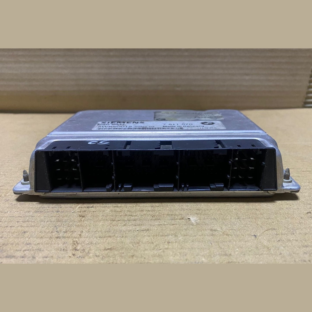 BMW 2001 530i -2002 Z3 Roadster 2.5i and Engine Control Unit 7511570