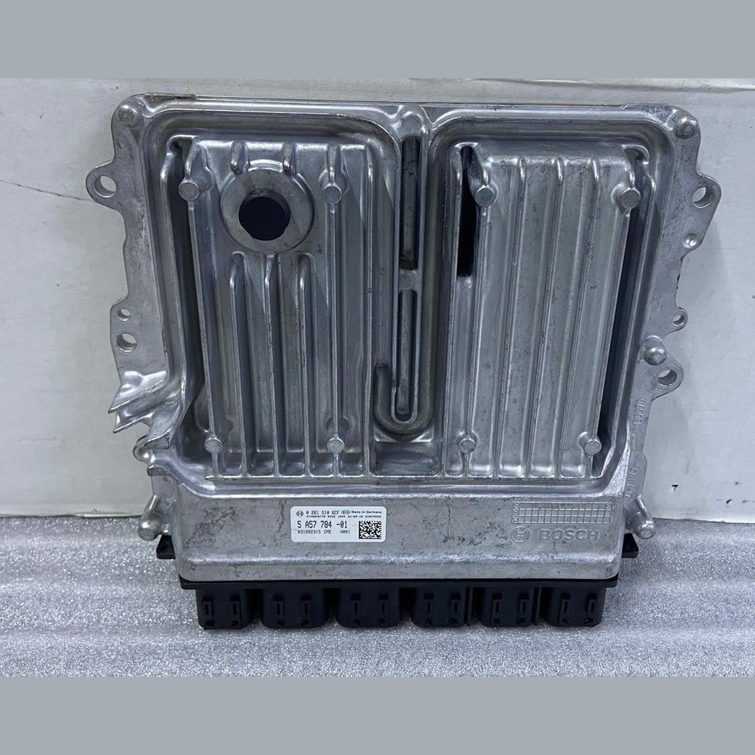 OEM BMW X4 G02 ENGINE CONTROL UNIT ECU ONLY DME 5A57784 BOSCH