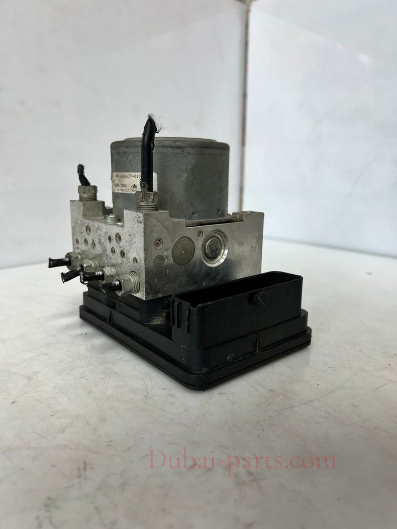 2014-2021 BMW i3 101 LCI Abs Brake Pump Modulator Unit DSC 6896138 OEM
