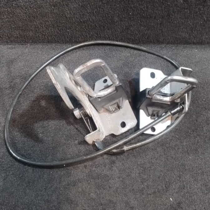 BMW X3 F25 X4 F26 UPPER HOOD LOCK STRIKER SET LEFT & RIGHT 7210734 & 7210733