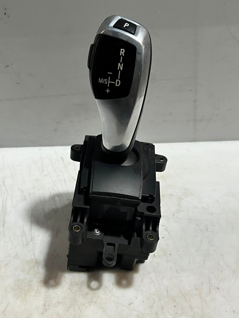 2011 BMW 550i, 5 Series F10/F11 7' Automatic Gear Selector Shifter 9218101 OEM