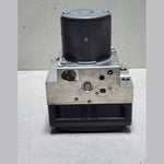 Bild in die Galerieansicht laden, BMW 7 5 GT ABS Pump 6796794 7 Series F01 F02 F03 F04 4WD