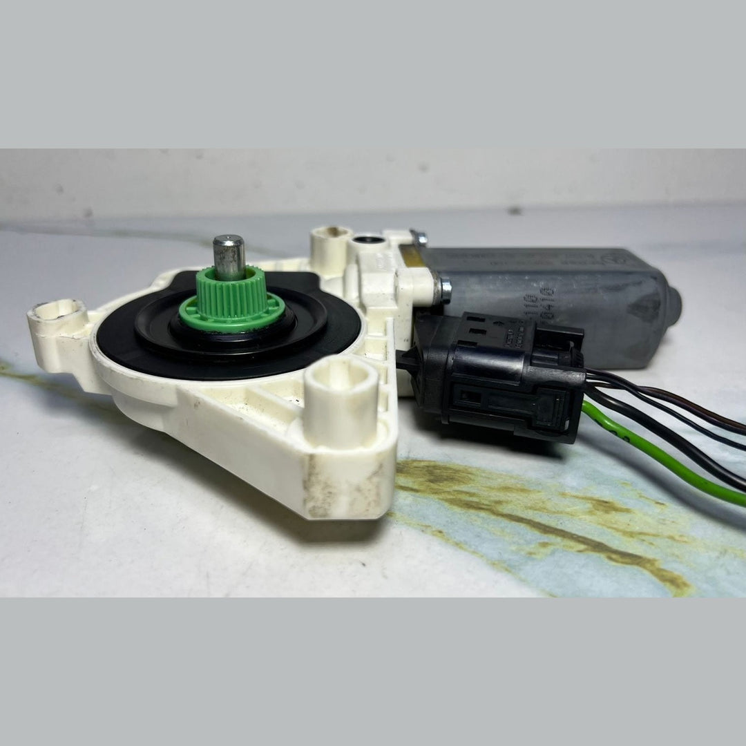 Mercedes Front Door Window Regulator Motor A2078200542 E-Class CLS-Class W218