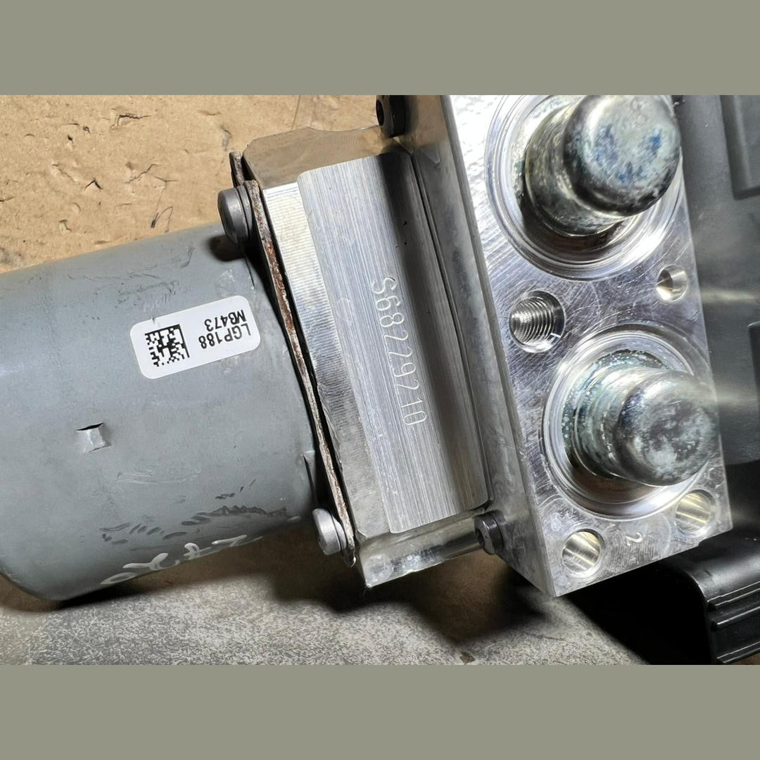 15-20 Mercedes W222 S-Class ABS Anti Lock Brake Pump Module A213 4314901 OEM