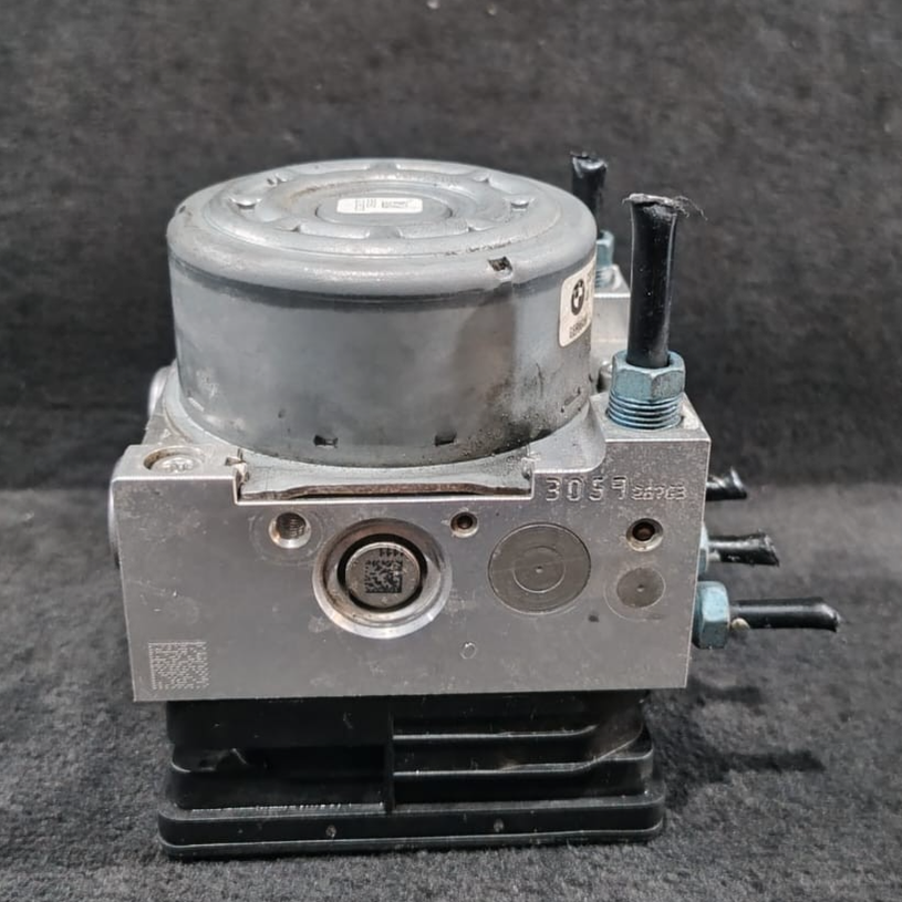 BMW 4 COUPE  F32 180kw  ABS ANTI -LOCK BREACKING SYSTEM  MODULE PUMP - 6866210