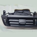 Bild in die Galerieansicht laden, 2012-2018 BMW X5 F15 Dashboard Center Air Vent Grille 9252648 OEM
