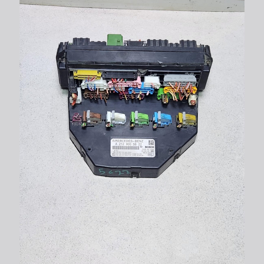 Mercedes-Benz C W204 Control Module Unit Sam Fuse Box A2129005622 